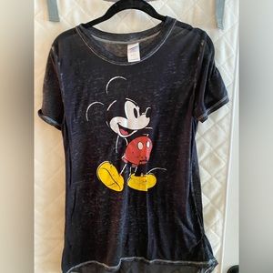 Mickey Mouse t- shirt size M